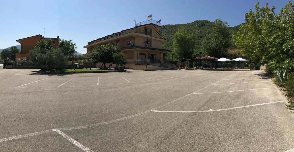 Hotel Ristorante Villa Pegaso San Pietro Infine Exterior foto